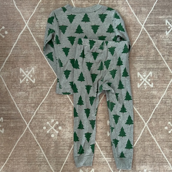 Hanna Andersson Tannenbaum Pajama Set - Picture 3 of 5